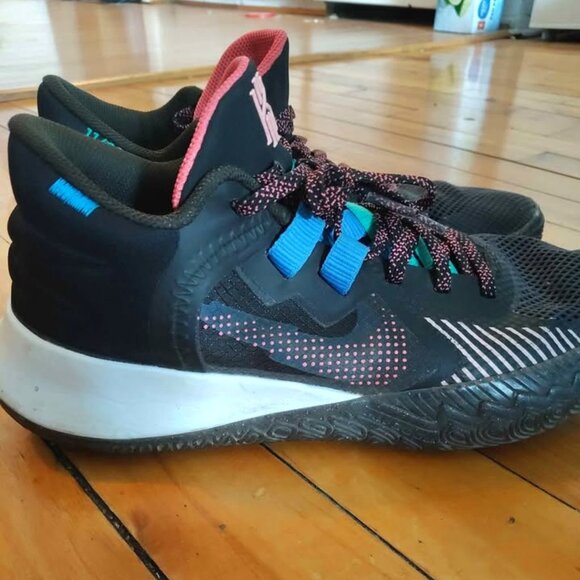 Sneakers Nike Kyrie Flytrap V Black Atomic Pink US 8 - Picture 1 of 4